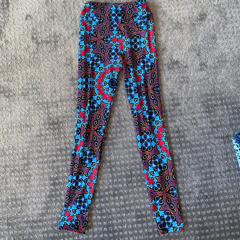 Amazing LuLaRoe leggings!
